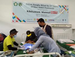 Puluhan Anak Yatim Piatu Dan Dhuafa Mendapat Khitanan Gratis Dari STIKes Yarsi Pontianak