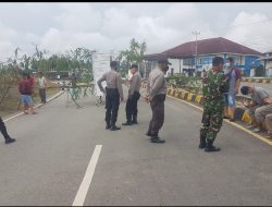Ahli Waris Lakukan Aksi Tutup Akses Jalan di Entikong, Tuntut Uang Konsinyasi Segera Dilunaskan
