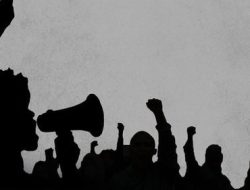 Mahasiswa Demo ke Kantor Gubernur Kalbar Tolak Larangan Mudik Lebaran