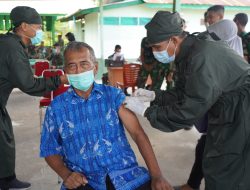 Korem 121/Abw Berikan Fasilitas Vaksin Bagi Purnawirawan Warakawuri dan KBT