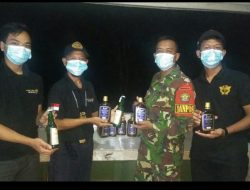 Satgas Pamtas RI-Malaysia Yonif Mekanis 643/Wns Kembali Gagalkan Penyelundupan Minuman Keras Di Perbatasan