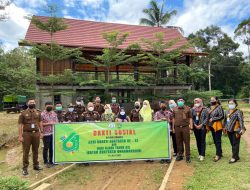 HUT ke-21 Ikatan Adhyaksa Dharmakarini, Cabjari Entikong Salurkan Bantuan ke Ponpes Al-Fatah