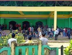 Kerumunan Vaksinasi Massal di Kapuas Hulu