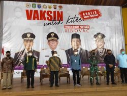 Ratusan Orang Ikuti Vaksinasi Yang Dilaksanakan PMP Kalbar