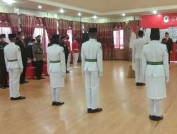 Bupati Kapuas Hulu Berikan Selamat kepada Pasukan Paskibraka Terpilih