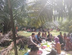 Polsek Nanga Mahap Sosialisasikan Prokes dalam Tradisi Robo-robo