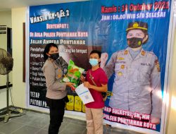 Vaksinasi Covid-19 Kapolsek Pontianak Kota Bagikan Sembako