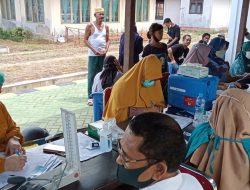 500-an Orang Terima Vaksin di Kantor Kuala Singkawang Barat, Camat dan Lurah Apresiasi Animo Warga Kuala
