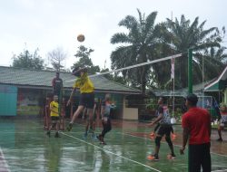 Sambut HUT Satuan, Satgas Pamtas Yonif Mekanis 643/Wns Gelar Turnamen Bola Voli Di Perbatasan