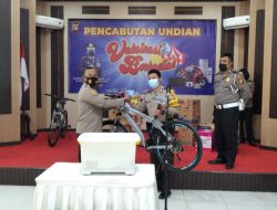 Berikan Apresiasi Kepada Masyarakat, Polresta Pontianak Kota Adakan Undian Vaksinasi Berhadiah