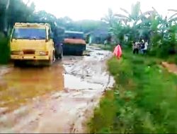 Pemkab Bengkayang Diminta Tak Tutup Mata Dengan Kerusakan Jalan Desa Beringin Baru Monterado
