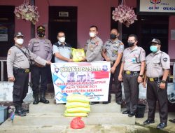 Peringatan HUT Satpam Ke-41, Polres Sekadau Dampingi Proses Penyaluran Sembako