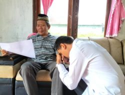 Tekad Bahagiakan Kedua Orang Tua, Anak Penjaga Malam Lulus Jadi Calon Jaksa
