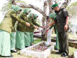 Peringati HUT ke-71 Penerangan Angkatan Darat, Pendam XII/Tpr Ziarah ke Taman Makam Pahlawan