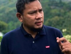‘Cembokur’ Bertopeng Politis di Isu Investasi Gibran dan Kaesang