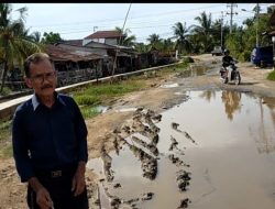 Ketua RT 01 RW 02 Kelurahan Sungai Garam Hilir Angkat Bicara Soal Kerusakan Jalan Semai