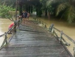 Akibat Banjir, Kondisi Jembatan Simpang Legoh Karangan Berpotensi Ancam Keselamatan Warga