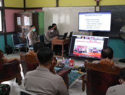 Tingkatkan Herd Immunity, Kapolda Kalbar Tinjau Vaksinasi Serentak Secara Virtual dari SDN 7 Pontianak