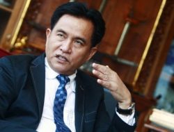 Yusril: Daripada Sibuk Ngurusi Suara Adzan, Sebaiknya Menag Yakut Tangani Masalah Ini