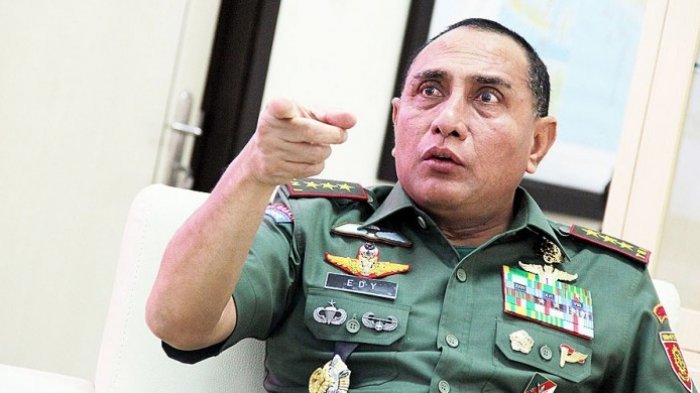 Keterangan foto: Edy Rahmayadi yang berlatar belakang militer dengan pangkat terakhir Letnan Jenderal (Letjen) TNI ini berhasil menjadi Gubernur Sumatera Utara (Sumut), setelah ia memenangkan suara terbanyak pada Pilgub Sumut tahun 2018. (Internet/Istimewa)