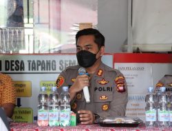 Kapolres Sekadau Gelar Tatap Muka dengan Masyarakat Desa Tapang Semadak, Sampaikan Bahaya Radikalisme