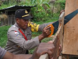 Satgas Binmas NODC 2002 Bangun Kandang Babi untuk Yapena Kulua