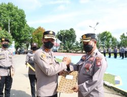 Wujud Penghormatan Personel, Polres Sekadau Gelar Upacara Wisuda Purnabakti
