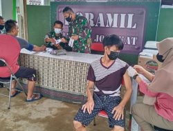 Gelar Vaksin dan Bazar Murah, Koramil Jongkat Gandeng Ikatan Wanita Pengusaha Indonesia