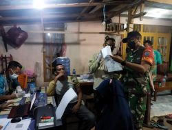 Dandim 1201/Mph Tinjau Vaksinasi Booster Malam Hari di Jungkat