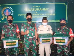 Dandim Mempawah Serahkan Bingkisan Lebaran Dari KASAD TNI-AD kepada Prajurit dan PNS