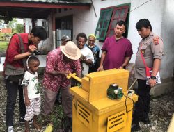 Satgas Binmas NODC 2022 Bantu Mesin Cacah Rumput untuk Bahan Pakan Ternak Babi