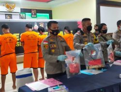 Polisi Gelar Jumpa Pers Kasus Pencurian Sawit yang Berujung Pembunuhan Asisten Divisi 3 PT CNIS Kabupaten Sanggau