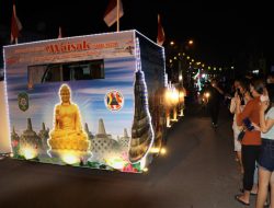 Pawai Puluhan Kendaraan Hias Sambut Hari Raya Waisak 2566 Tahun 2022 di Singkawang