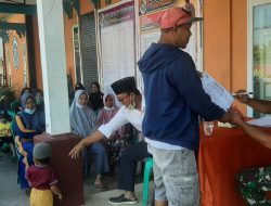 Koramil Sungai Pinyuh Salurkan Bantuan Tunai PKLW-TNI Kepada Masyarakat Penerima di Dua Kecamatan