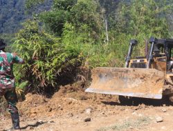 TMMD ke-113 di Desa Tengon, Perbaikan Jalan Sepanjang 17 Kilometer Menggunakan Dua Alat Berat