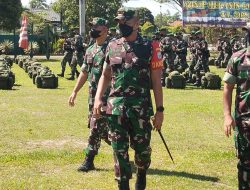Dandim 1201/Mph Hadiri Upacara Penerimaan Satgas Pamtas RI-Malaysia Yonif Mekanis 643/Wns&nbsp;