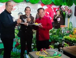HAB ke-62 Tahun 2022, Kejari Sanggau Gelar Syukuran Potong Tumpeng
