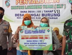 Pastikan Tepat Sasaran, Babinsa Sungai Burung Dampingi Penyaluran BLT-DD Tahap VII