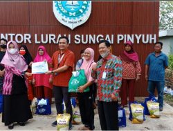 Semarak HUT RI ke-77, FIFGROUP Tebar 17.845 Paket Sembako Nusantara 2022 di 168 Titik