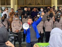Unjuk Rasa Mahasiswa Singkawang Tolak Kenaikan BBM