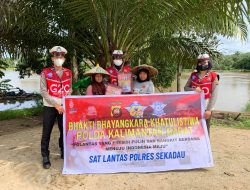 Rangkaian HUT Lantas ke-67, Polres Sekadau Bagikan Sembako kepada Warga yang Membutuhkan