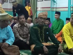 Pria Wibawa Terima Darjah Kekerabatan Kerajaan Mempawah
