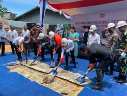 Peletakan Batu Pertama Pembangunan Hotel Harris di Kota Singkawang