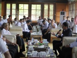 Kakanwil Kumham Kalbar Silaturahmi Bersama Bupati Sintang