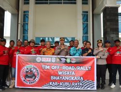 Kapolres Kubu Raya bersama Bupati Lepas Peserta Off Road Rally Wisata Bhakti Bhayangkara Khatulistiwa Polda Kalbar ke Pulau Temajo