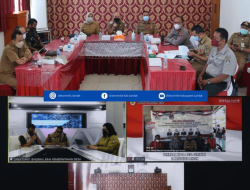 Pj Bupati Landak Hadiri Zoom Meeting Tentang Monitoring Pilkades Serentak