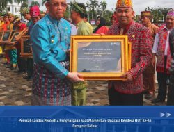 Pemkab Landak Peroleh 4 Penghargaan Saat Momentum Upacara Bendera HUT Ke-66 Pemprov Kalbar