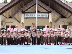 Peduli Pendidikan, Polres Sekadau Bantu Kenalkan TK Kemala Bhayangkari 06