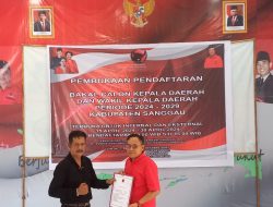 HRM Ambil Formulir Pendaftaran Bakal Calon Bupati Sanggau 2024