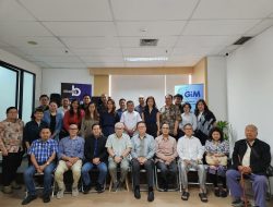 Ancaman Tsunami PHK: Ketika Mesin Menggantikan Manusia